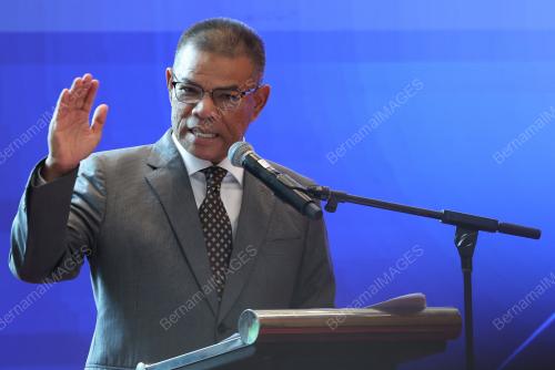 DATUK SERI SAIFUDDIN NASUTION ISMAIL
