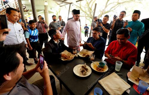 DATUK SERI ANWAR IBRAHIM