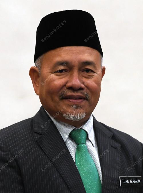 DATUK SERI TUAN IBRAHIM TUAN MAN