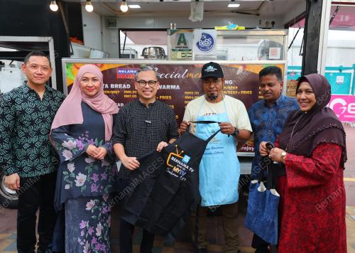 FAHMI FADZIL