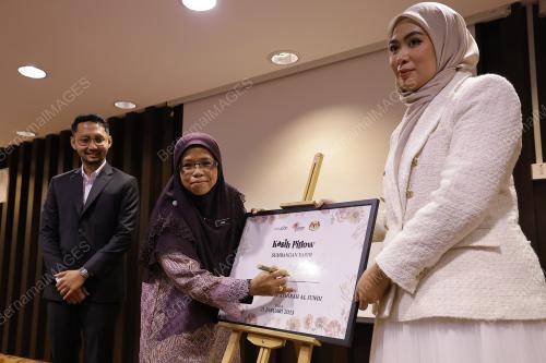 AIMAN ATHIRAH SABU