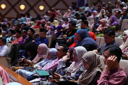 DATUK SERI FADILLAH YUSOF