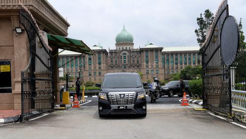 TAN SRI MUHYIDDIN YASSIN