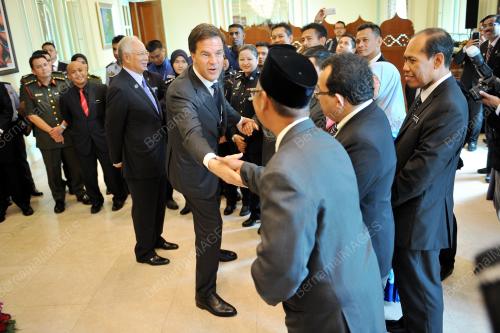 PTJ32_05112014_NAJIB_RUTTE