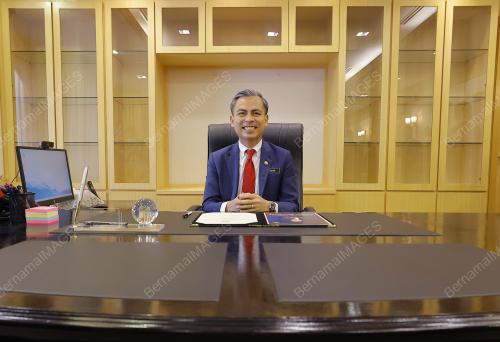 FAHMI FADZIL