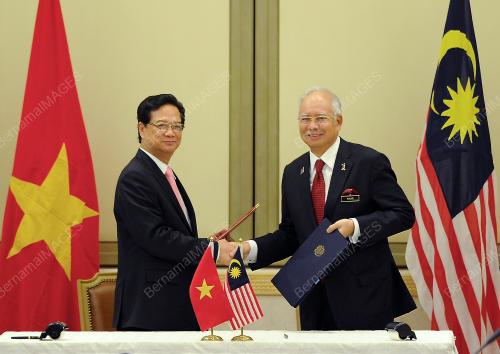 PTJ32_07082015_VIETNAM