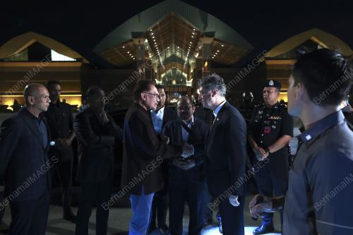 DATUK SERI ANWAR IBRAHIM