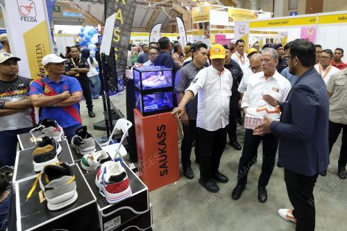 DATUK SERI FADILLAH YUSOF