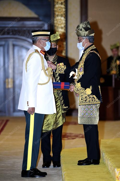 AL-SULTAN ABDULLAH RI'AYATUDDIN AL-MUSTAFA BILLAH SHAH 