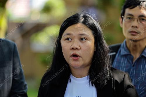 KELUARGA MENDIANG TEOH BENG HOCK