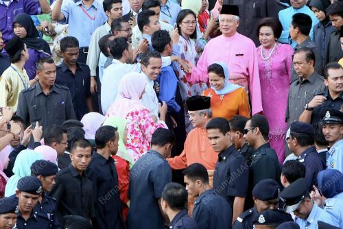 TUN ABDULLAH AHMAD BADAWI