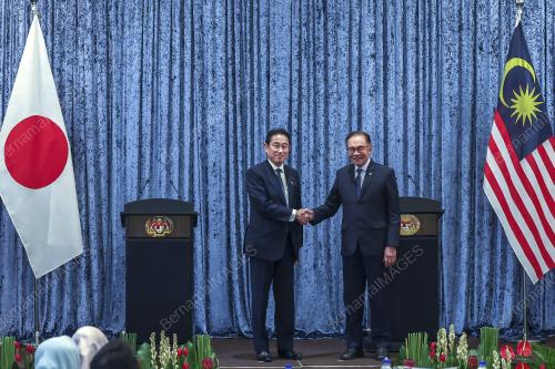 DATUK SERI ANWAR IBRAHIM