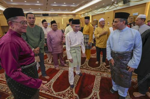 FAHMI FADZIL