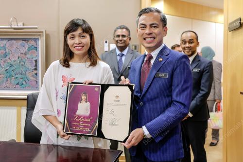 AHMAD FAHMI MOHAMED FADZIL