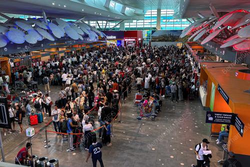 TINJAUAN KESESAKAN DI KLIA2