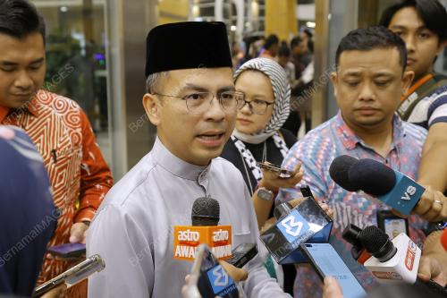 FAHMI FADZIL