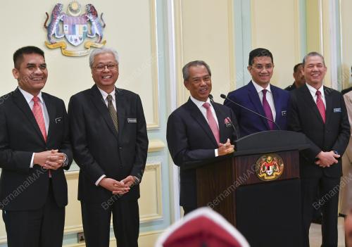 TAN SRI MUHYIDDIN YASSIN