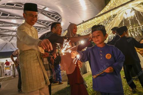 FAHMI FADZIL