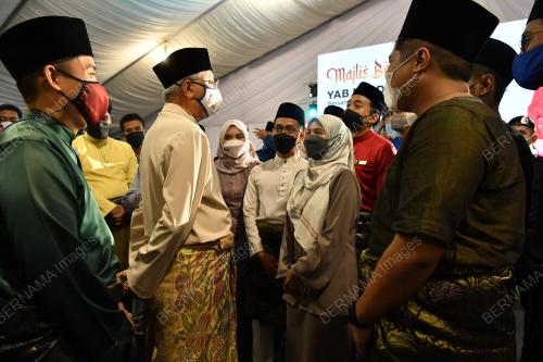 DATUK SERI ISMAIL SABRI YAAKOB