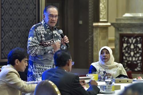 DATUK SERI ANWAR IBRAHIM