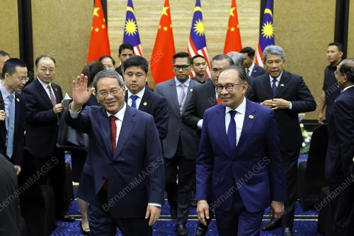 DATUK SERI ANWAR IBRAHIM