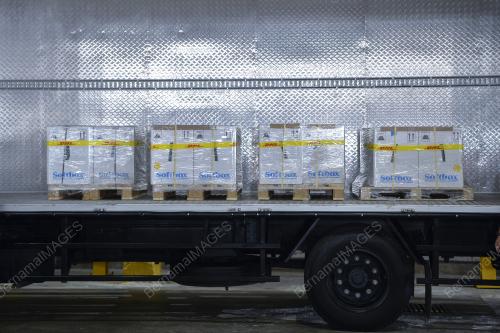 VAKSIN Pfizer-BioNTech TIBA DI MALAYSIA
