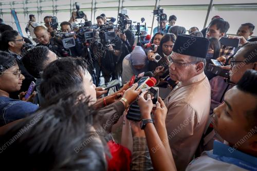 DATUK SERI SAIFUDDIN NASUTION ISMAIL