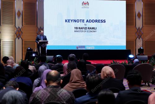 RAFIZI RAMLI