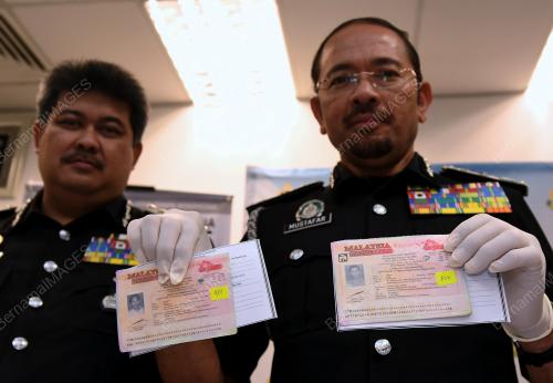 PTJ35_10072018_PASPORT_PALSU