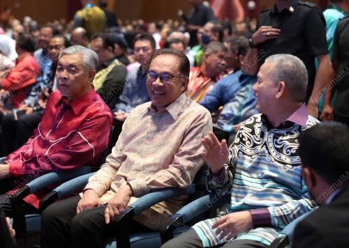 DATUK SERI ANWAR IBRAHIM