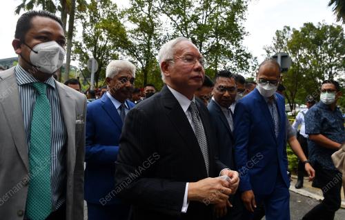 DATUK SERI NAJIB TUN RAZAK