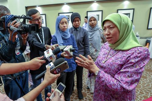 DATUK SERI NANCY SHUKRI