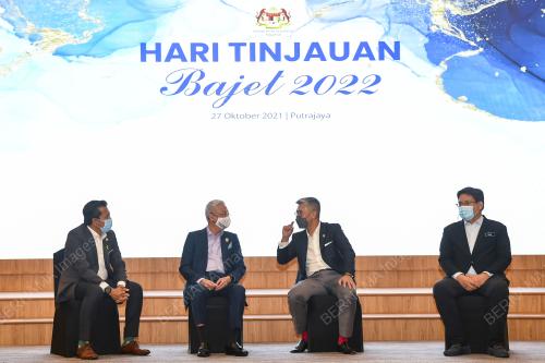 DATUK SERI ISMAIL SABRI YAAKOB
