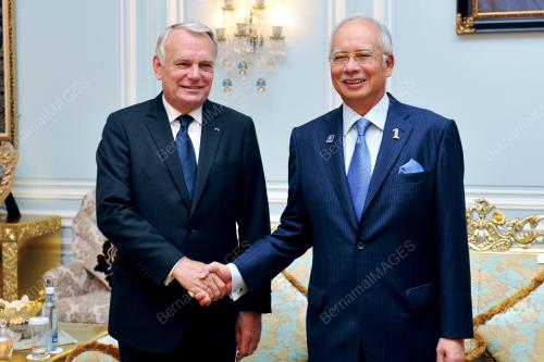 PTJ35_29072013_MALAYSIA_FRANCE
