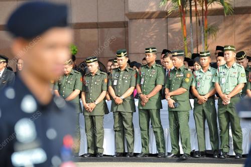 PTJ36_09092014_MH17