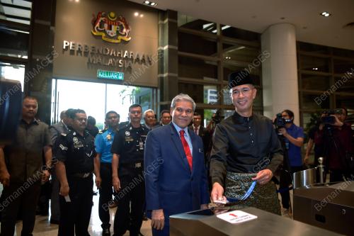 SENATOR TENGKU DATUK SERI ZAFRUL TENGKU ABDUL AZIZ