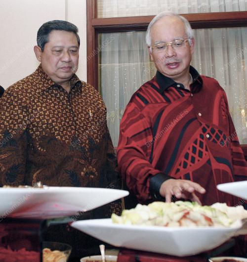MOHD NAJIB TUN ABDUL RAZAK