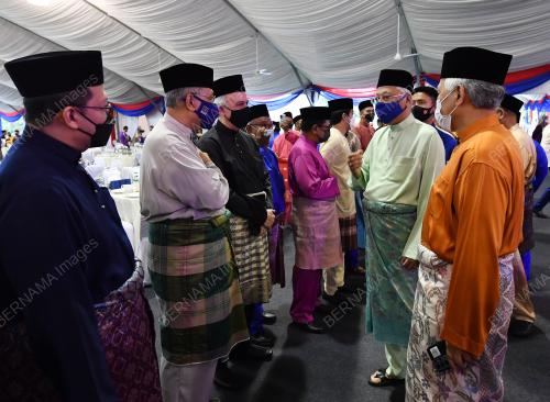 DATUK SERI ISMAIL SABRI YAAKOB