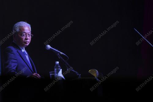 DATUK SERI ISMAIL SABRI YAAKOB