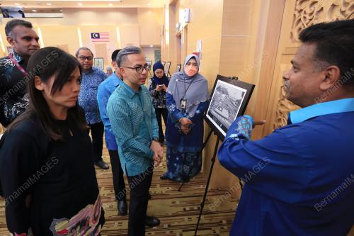 FAHMI FADZIL
