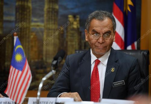 DATUK SERI DR DZULKEFLY AHMAD