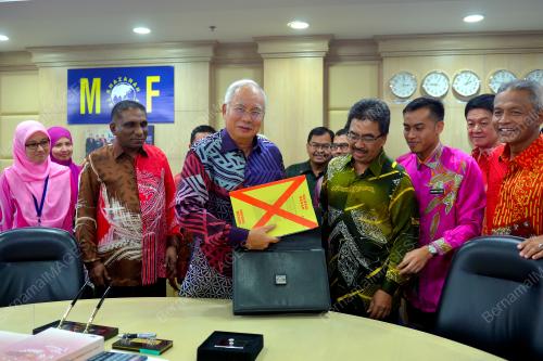 PTJ37_20102016_PM_BAJET