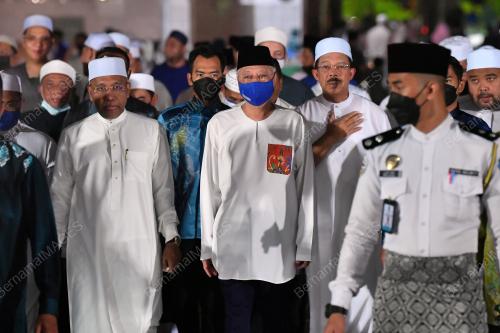 DATUK SERI ISMAIL SABRI YAAKOB