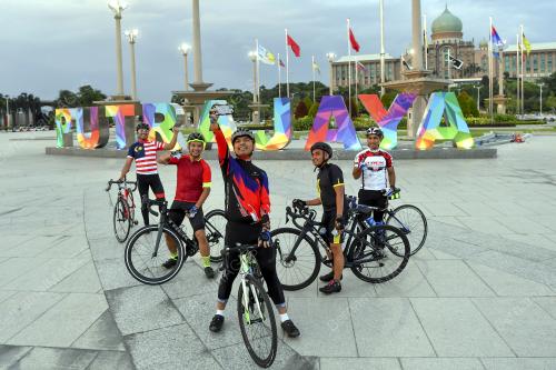 BERIADAH DI PUTRAJAYA