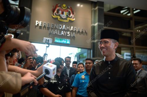SENATOR TENGKU DATUK SERI ZAFRUL TENGKU ABDUL AZIZ