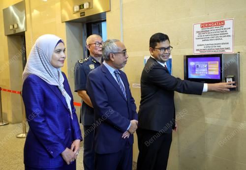AKMAL NASRULLAH MOHD NASIR