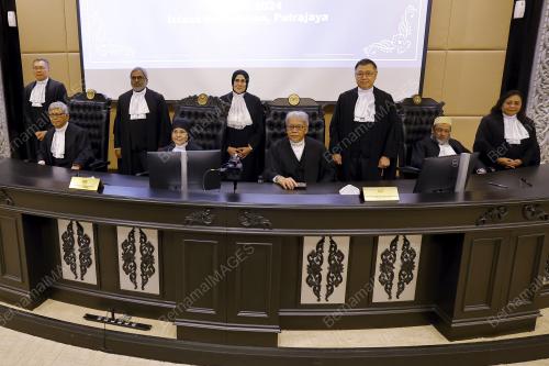 TUN TENGKU MAIMUN TUAN MAT