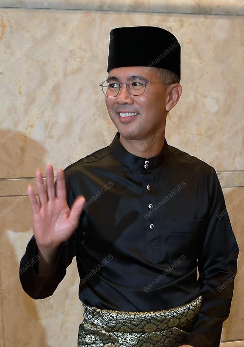 SENATOR TENGKU DATUK SERI ZAFRUL TENGKU ABDUL AZIZ