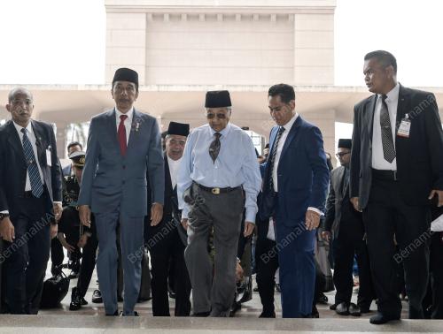 PTJ39_09082019_MAHATHIR_JOKOWI_BN201908067293