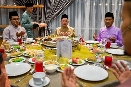 DATUK SERI FADILLAH YUSOF